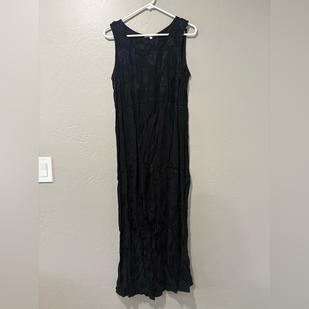 Spencer Alexis Black Rose Stitched Sleeveless Dress